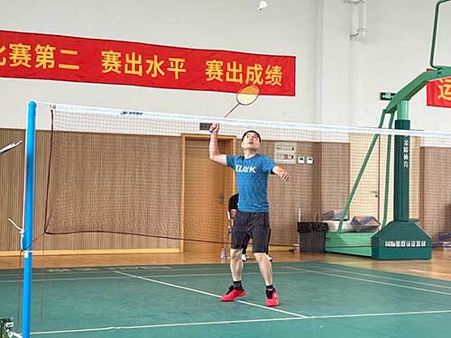 上海創(chuàng)力集團(tuán)成功舉辦2023年重固鎮(zhèn)職工羽毛球比賽(圖2)