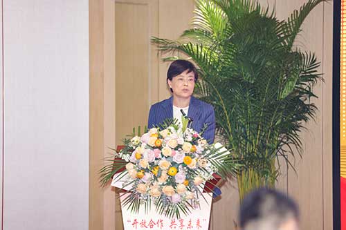 陸蓓蕾.jpg